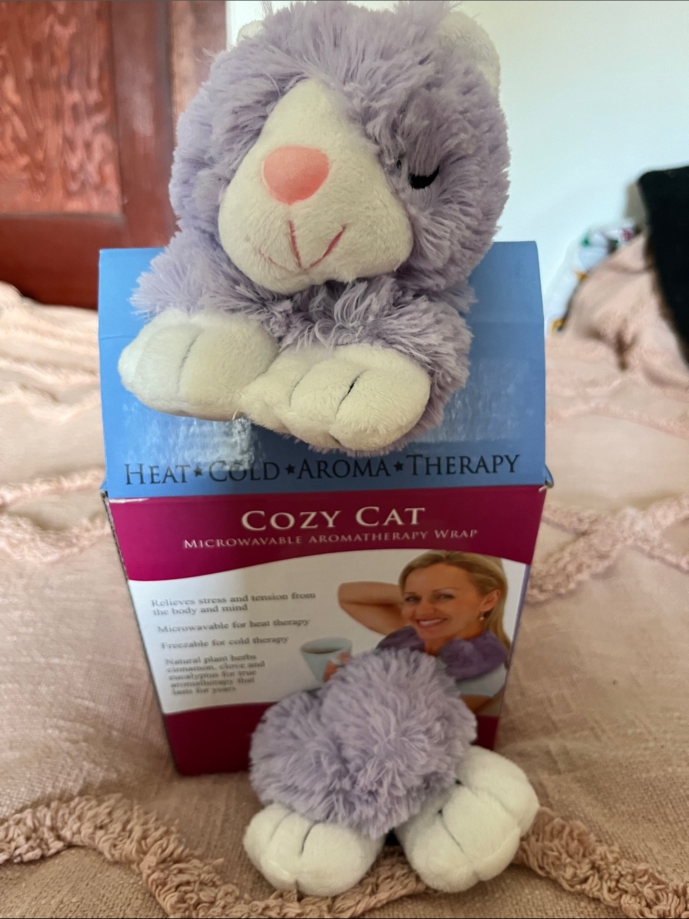 Cozy Cat Microwavable Aromatherapy Wrap - Lavender Plush
